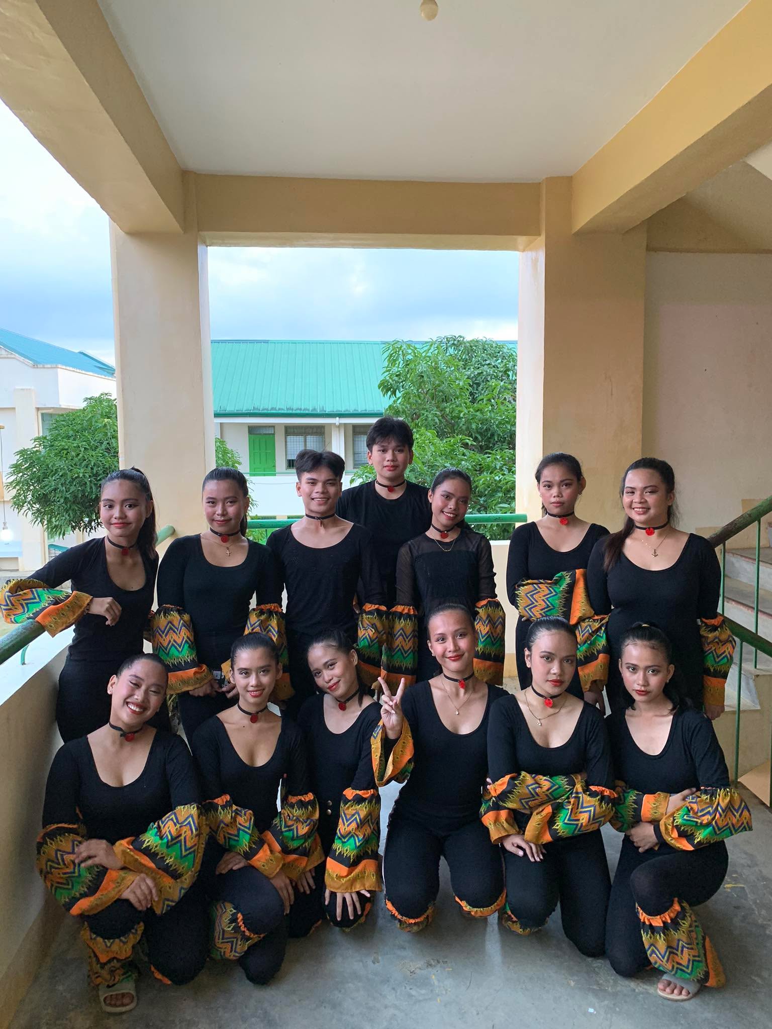 Team before dancing
